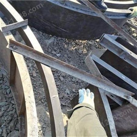 混凝土拱形骨架护坡模具 拱形骨架护坡钢模具  水泥预制拱形护坡钢模具  保定宝塑