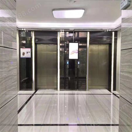 深圳5号线地铁口1970科技园招租 电梯口户型