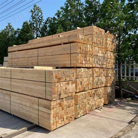 禄森工地辐射松建筑木方批发原木材建筑木方加工厂