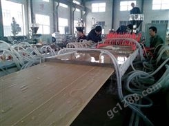PVC木塑门板机器 PVC木塑门板生产设 PVC木塑门板生产线厂家