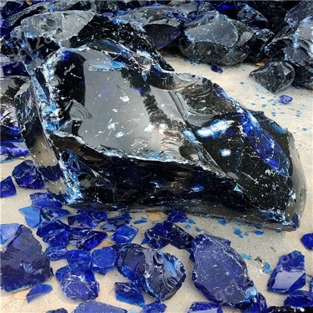 供应蓝色玻璃石 钴蓝玻璃块 玻璃墙用玻璃水晶石